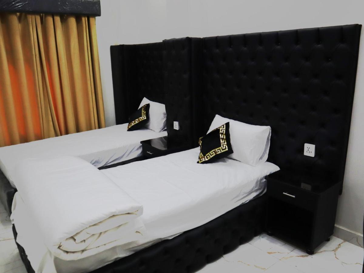 Hotel Orange One Лахор Экстерьер фото