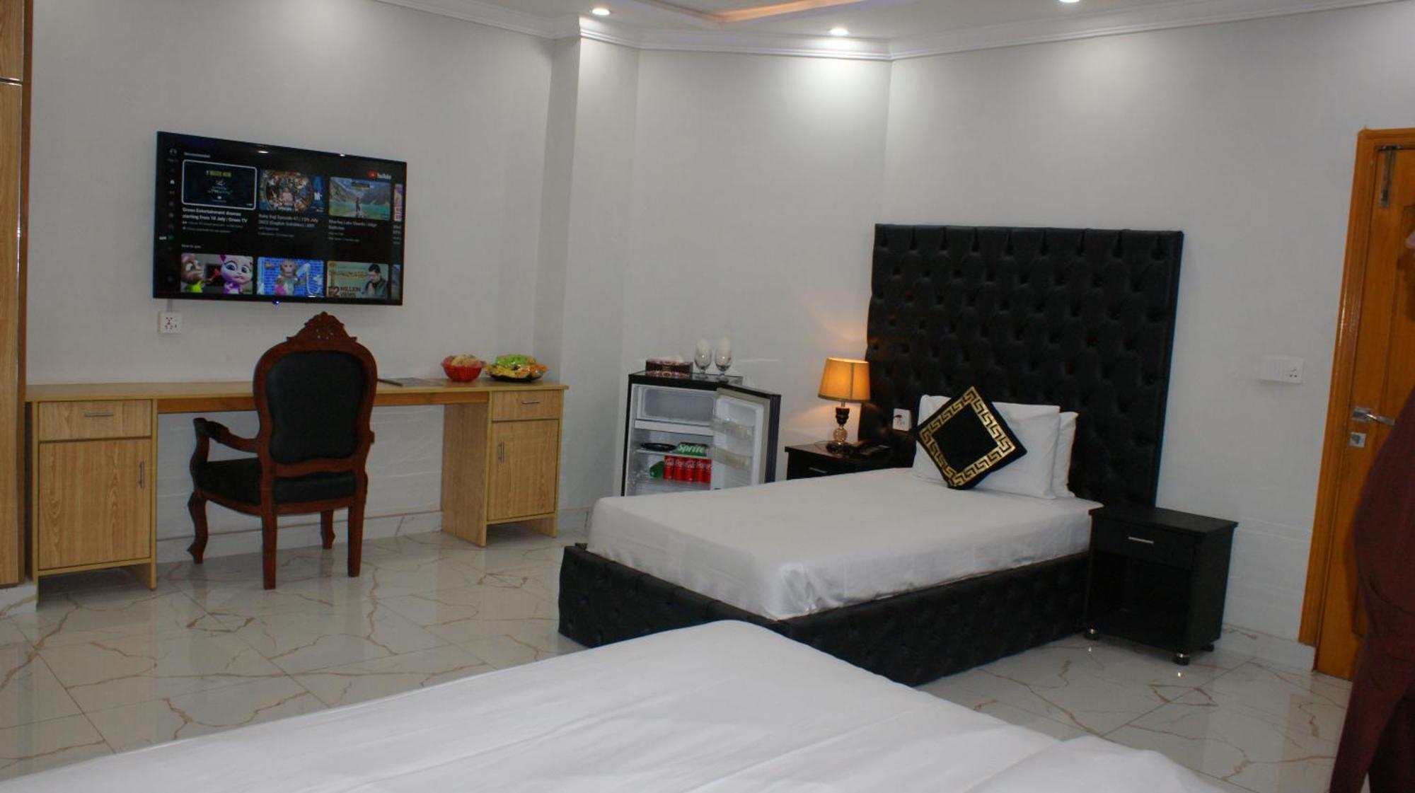 Hotel Orange One Лахор Экстерьер фото