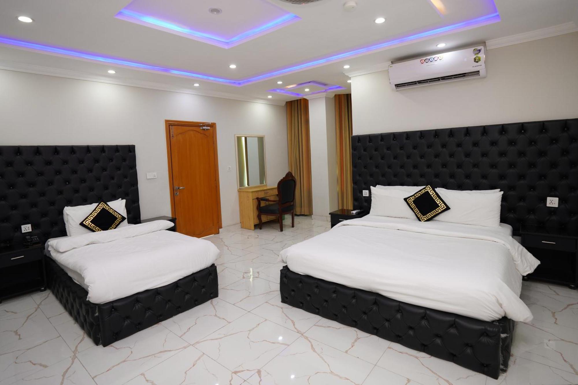 Hotel Orange One Лахор Экстерьер фото
