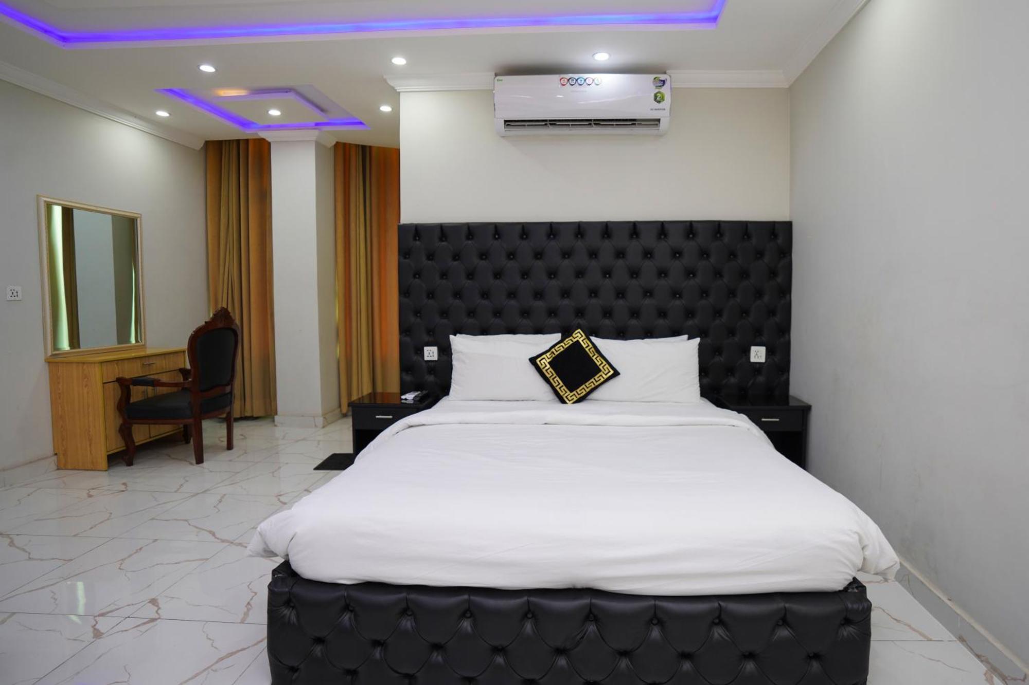 Hotel Orange One Лахор Экстерьер фото